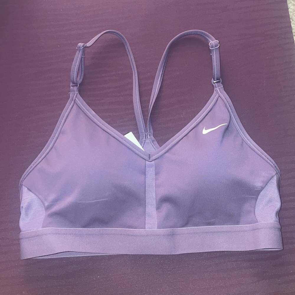 Brand new Sm Nike sports bra